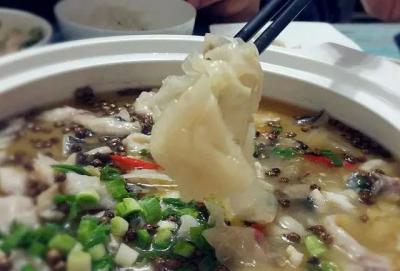 5分鐘教會(huì)你做酸菜魚，魚肉勁道更美味