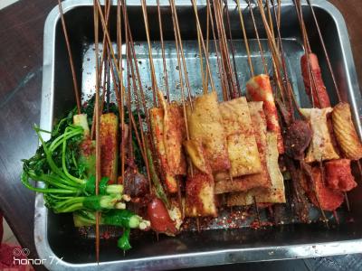 油炸串串香技術(shù)培訓(xùn)要收多少學(xué)費(fèi)？沒有時(shí)間限制
