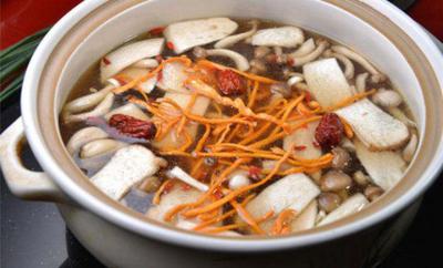 野生菌湯火鍋技術(shù)培訓(xùn)機(jī)構(gòu)哪里好？