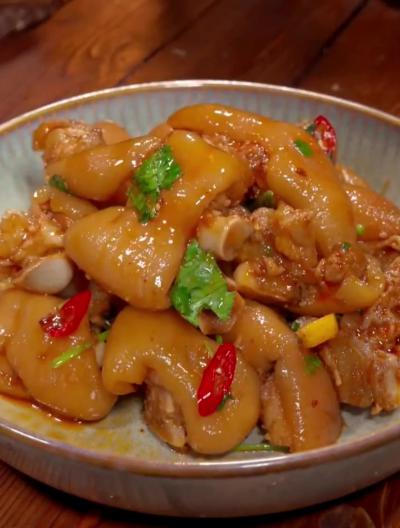 酸辣豬蹄技術(shù)培訓(xùn)班在哪里學(xué)？酸辣豬蹄技術(shù)培訓(xùn)在哪里有？